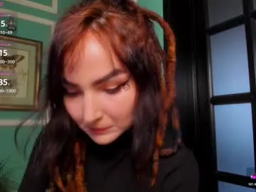 Offline 1munique on Chaturbate