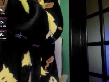 Offline 1munique on Chaturbate