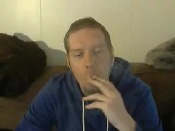 Freechat 2small4you83 on Chaturbate