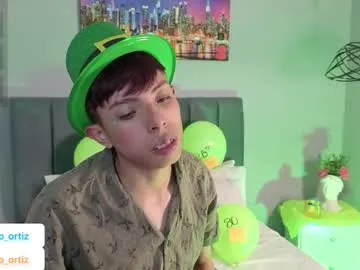 Offline _camilo_ortiz on Chaturbate