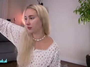 Offline _kateline_ on Chaturbate