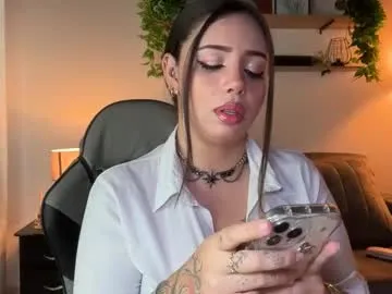 Offline _paulah2 on Chaturbate