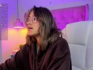 Offline _sophie__miller on Chaturbate