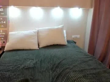 Freechat adelina_bliss on Chaturbate