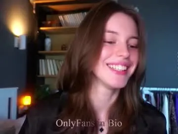 Freechat aislyfarran on Chaturbate