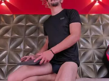 Freechat alejandrostorm on Chaturbate