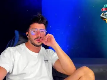 Offline alexanderjaz on Chaturbate