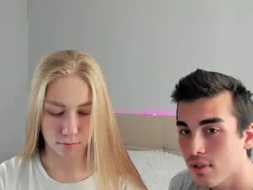 Group alexarti on Chaturbate