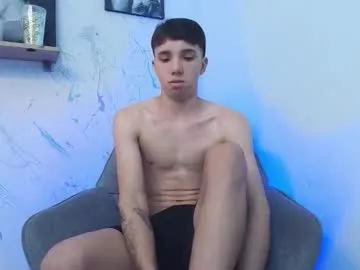 Offline andy_miller5 on Chaturbate