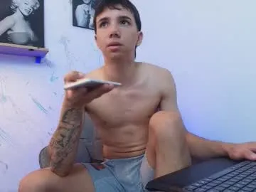 Offline andy_miller5 on Chaturbate