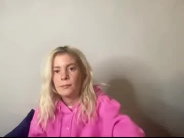 Freechat ashleebby818 on Chaturbate