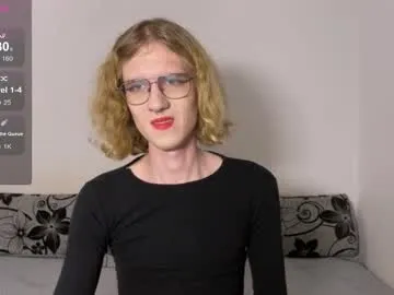 Offline avery_adam on Chaturbate