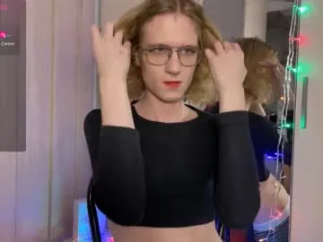 Offline avery_adam on Chaturbate