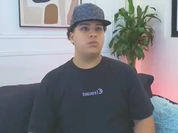 Freechat bennett_alejoo on Chaturbate