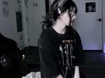 Offline blackberryfizz on Chaturbate