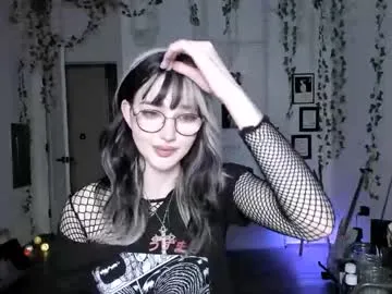 Offline blackberryfizz on Chaturbate