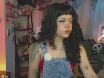 Offline blushing_nymph on Chaturbate