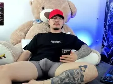 Offline boyc02_ on Chaturbate