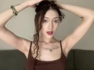 Offline catherenee on Chaturbate