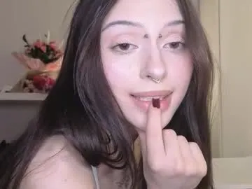 Offline catherenee on Chaturbate