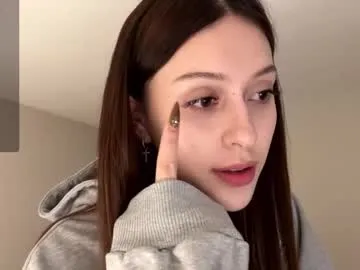 Offline catherenee on Chaturbate