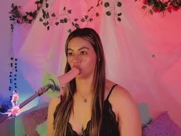 Freechat centaurigirls on Chaturbate