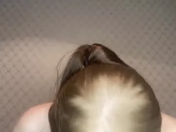 Offline cleotilderinde on Chaturbate