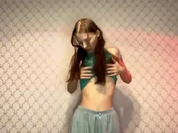 Offline cleotilderinde on Chaturbate