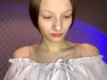 Offline cleotilderinde on Chaturbate