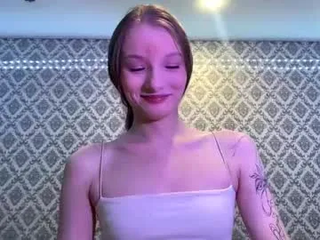 Offline cleotilderinde on Chaturbate