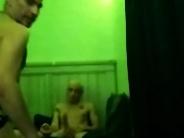 Offline cloudydayz22 on Chaturbate