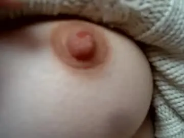 Freechat cremina on Chaturbate