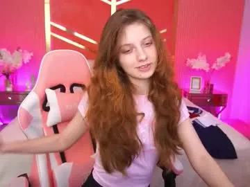 Freechat cuteefoxy on Chaturbate