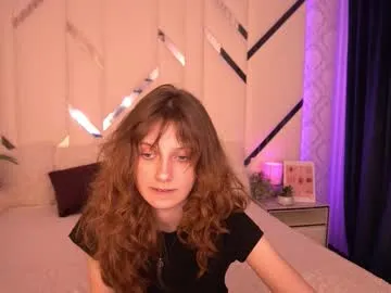 Freechat cuteefoxy on Chaturbate