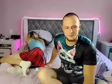 Offline daisy_couple on Chaturbate