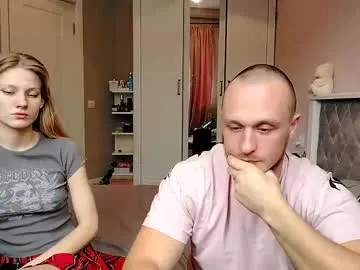 Offline daisy_couple on Chaturbate