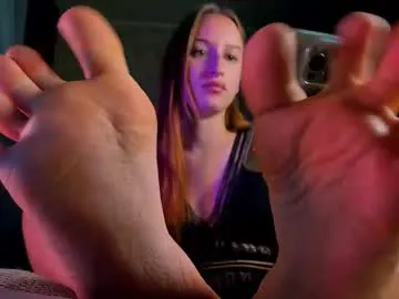 Offline darcysiren on Chaturbate