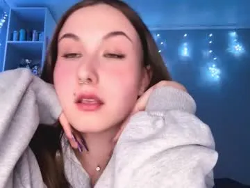 Offline davidagraver on Chaturbate