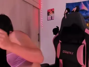 Offline devours_fire on Chaturbate