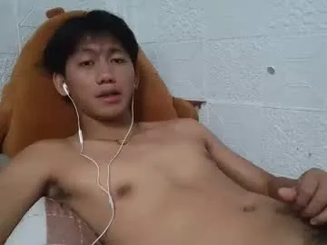 Offline drain_me29 on Chaturbate