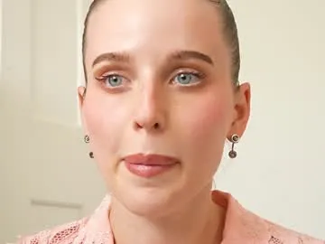 Offline ellaa91 on Chaturbate