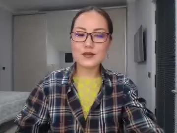 Offline elliesoft on Chaturbate