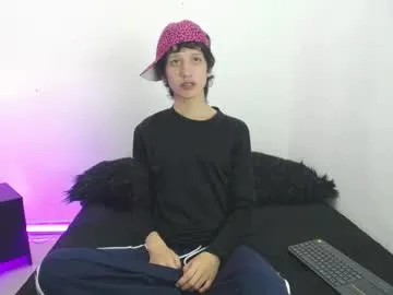 emmo_boy on Chaturbate
