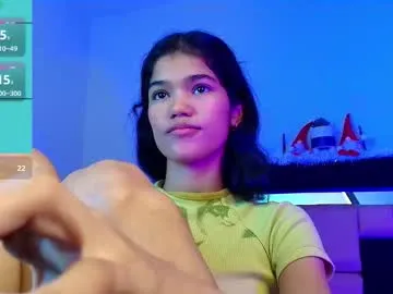 Offline emycarver09 on Chaturbate