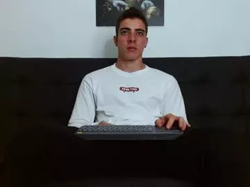 Offline ethangreey1 on Chaturbate