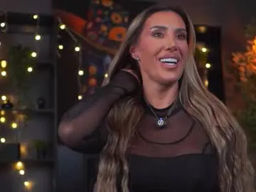 evelyn_evyy — The best one you will ever know, come find out what i have prepared for you // GOAL: Sqruitttt [260 tokens left] #bigboobs #bigass #squirt #anal #mature