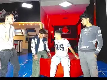 Offline extrangers on Chaturbate