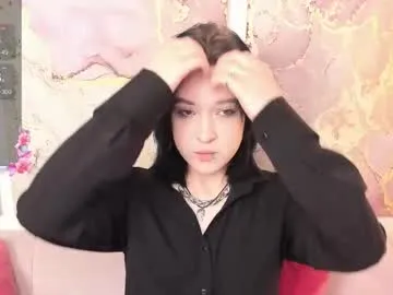 Offline fiamoory on Chaturbate