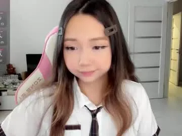 fluffy_rose on Chaturbate