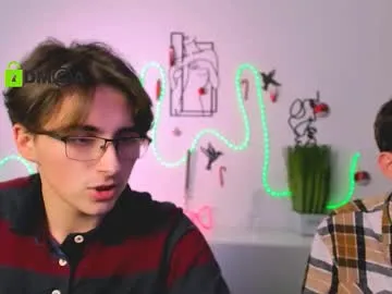 Freechat fose_di on Chaturbate